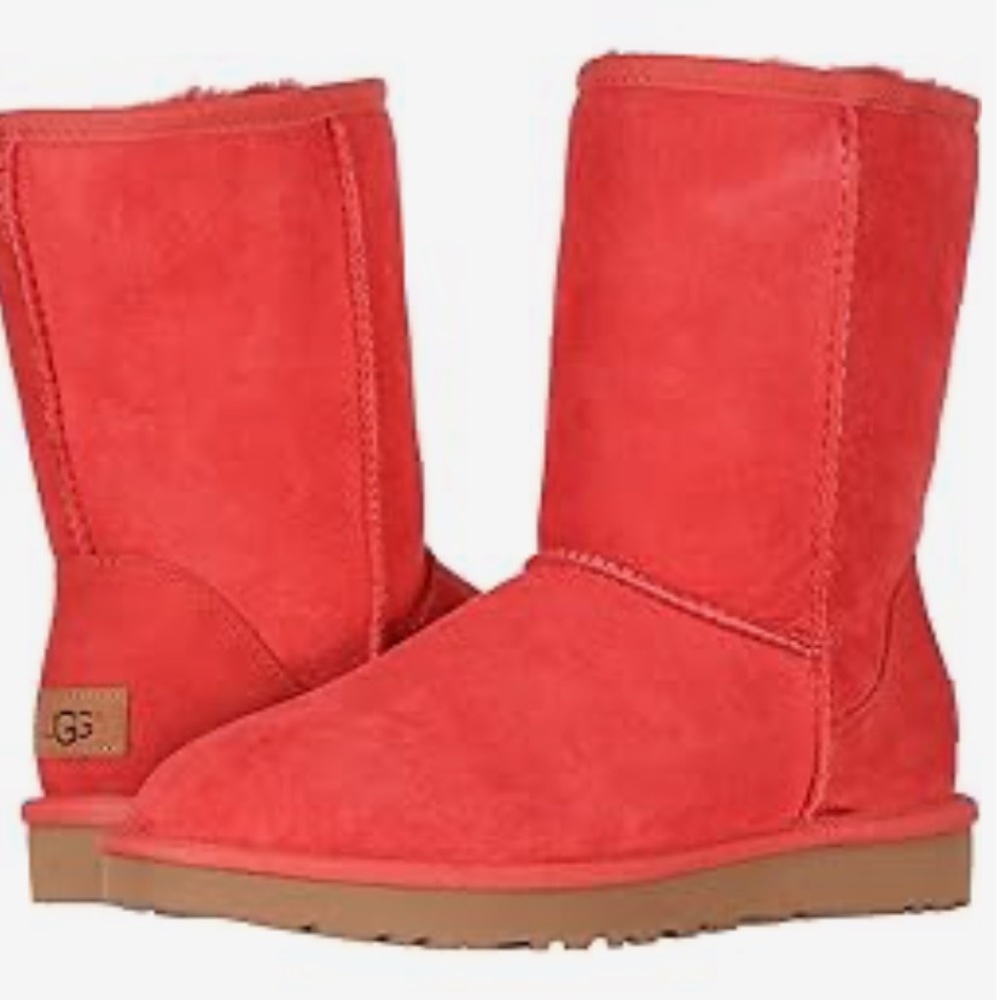 NWT short red uggs